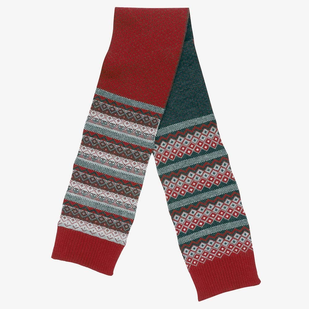 Viðar warm wool scarf